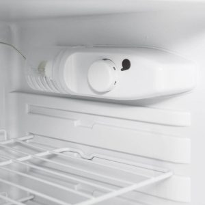 Blaze 20" 4. 5 cu. Ft. Compact refrigerator with stainless steel door & handle - image 8