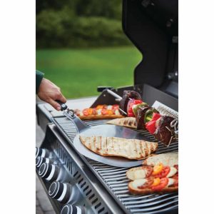 Napoleon rogue® se 625 rsib with infrared side and rear burners - image 5