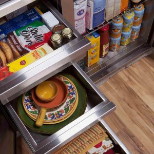 Dcs  42" dry pantry - image 3