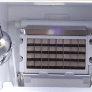 Blaze 50 lbs 15 inch outdoor ice maker - image 6