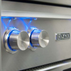 Lynx 36" built-in grill with 1 trident infrared and 2 ceramic burners and rotisserie - image 4