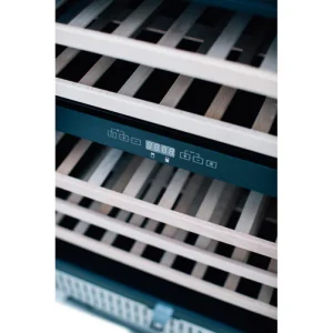 True flame 24" outdoor rated wine cooler - image 4