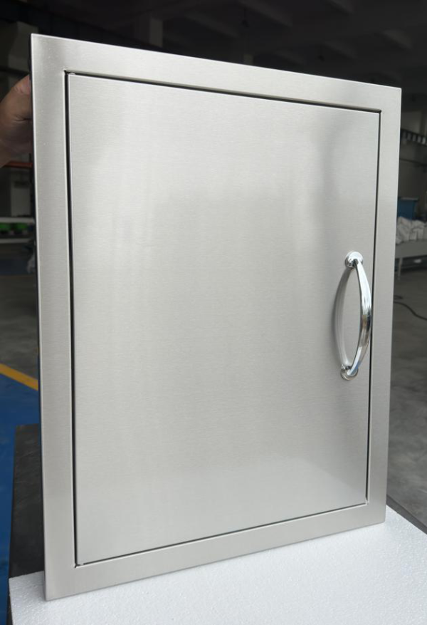 Single door vertical 20x27 1