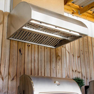 Outdoor kitchen vent hoods